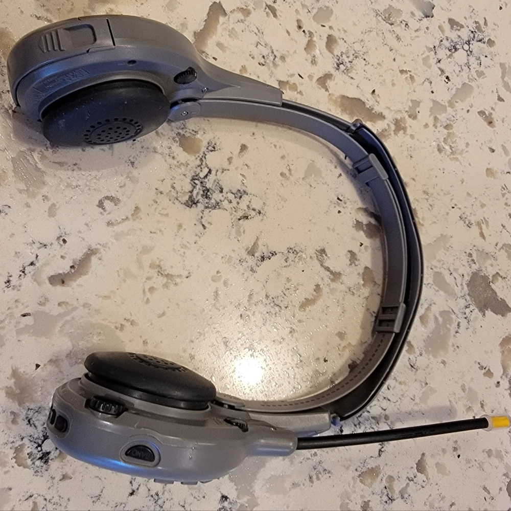 Vintage Pair of Sony Walkman Sports SRF-HM55 AM/FM Headsets Working!